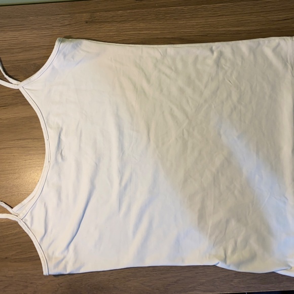 basic  white top - Picture 6 of 7